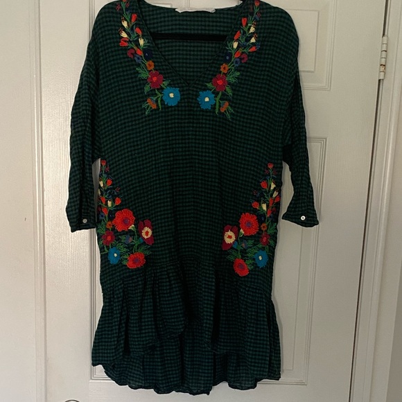 Dress - Picture 2 of 3